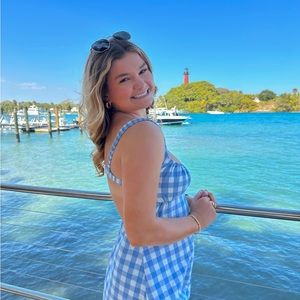 Meet your Posher, Reagan